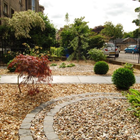 Henderson Row front garden, black slate slabs, basalt setts, gravel garden, built by Water Gems, designed by Carolyn Grohmann