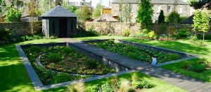 Sunken garden, oak boardwalk, slate garden building, Merchiston Garden, built by Water Gems, designed by Carolyn Grohamnn, Edinburgh