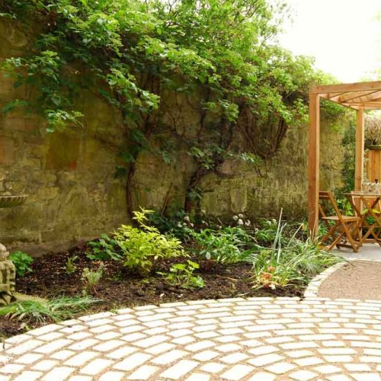 Great Stuart Street Edinburgh, BALI award-winning garden, built by Water Gems, designed by Carolyn Grohmann