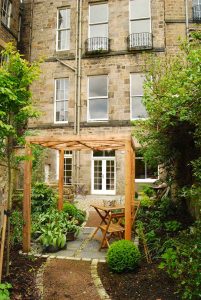 Great Stuart Street Edinburgh, BALI award-winning garden, built by Water Gems, designed by Carolyn Grohmann