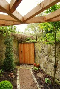 Great Stuart Street Edinburgh, BALI award-winning garden, built by Water Gems, designed by Carolyn Grohmann