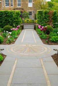 Mosaic by Joel Baker, Edinburgh garden built by Water Gems, designed by Carolyn Grohmann