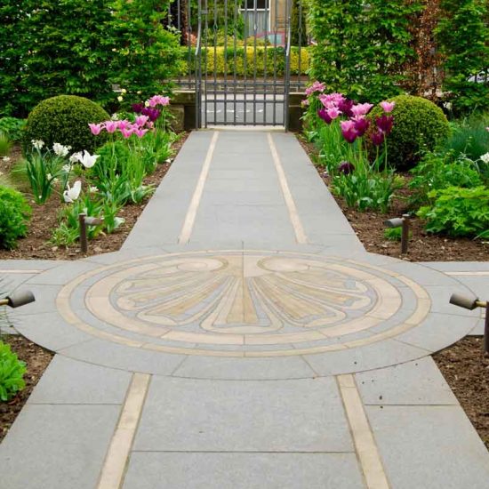 Mosaic by Joel Baker, Edinburgh garden built by Water Gems, designed by Carolyn Grohmann