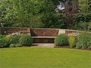 Colinton Road, Edinburgh Garden, built by Water Gems, designed by Carolyn Grohmann