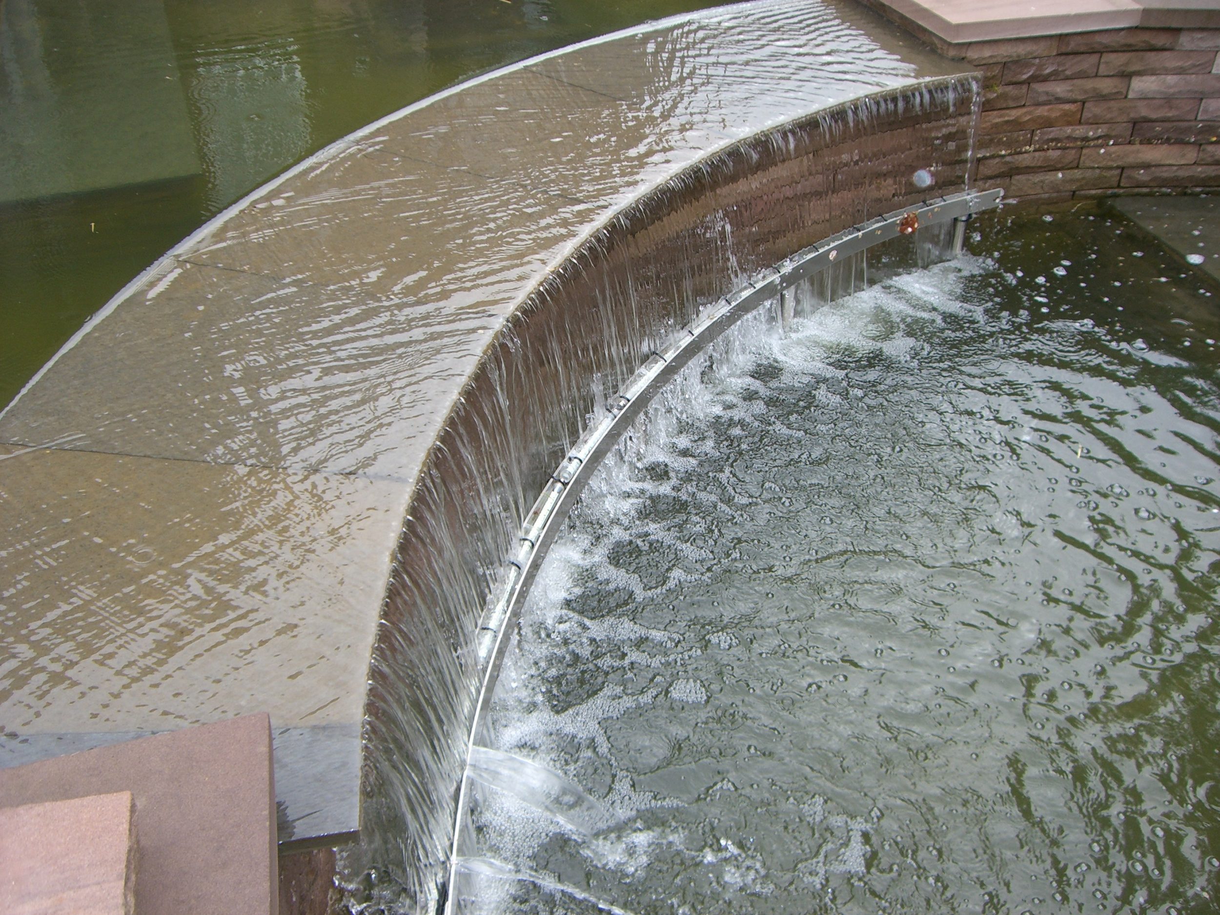 Lovely interference patterns on this cascade.