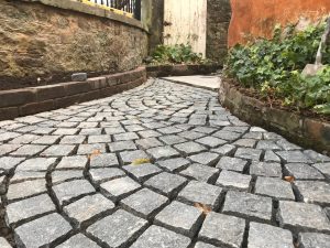 fanned granite setts